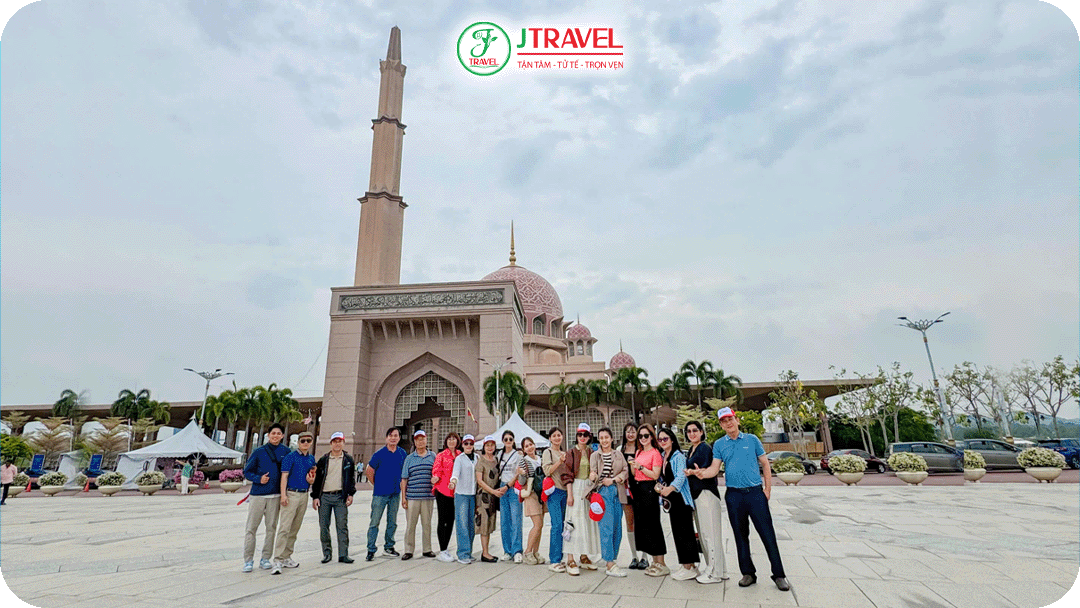 Thành phố Putrajaya - thiên đường du lịch mới tại Malaysia