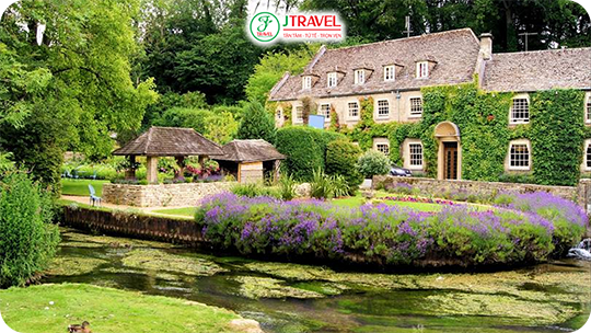 Bibury - ngôi làng và giáo xứ dân sự ở Gloucestershire, Anh