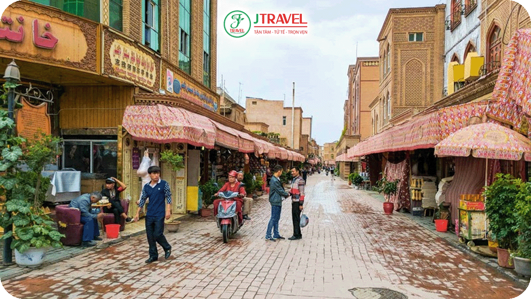 Hòa vào nhịp sống thường nhật của người Duy Ngô Nhĩ tại Kashgar