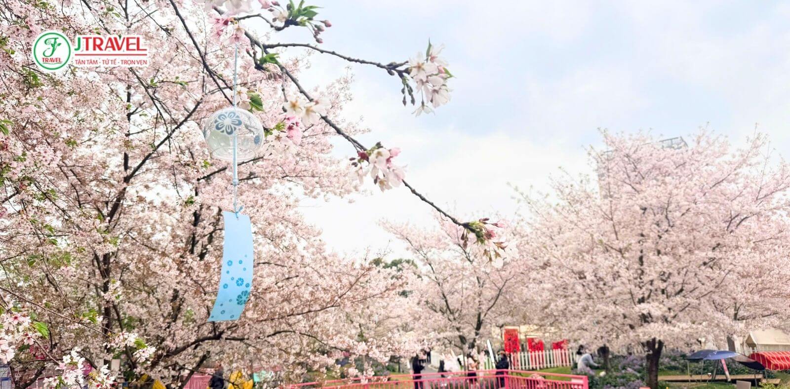 Công viên Mạn Hoa