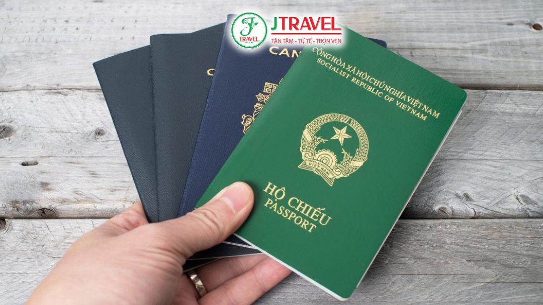 Hành khách có 2 quốc tịch cần dùng đúng hộ chiếu đã nhập cảnh Việt Nam