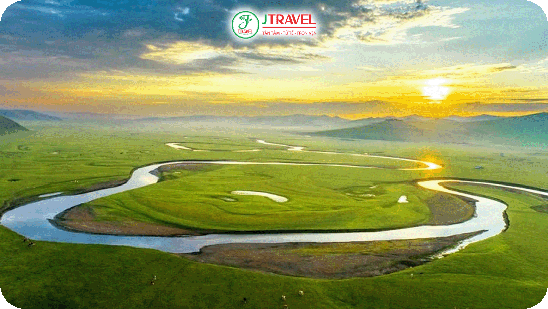 Sông Erguna giữa thảo nguyên, phân chia ranh giới giữa Trung Quốc và Nga