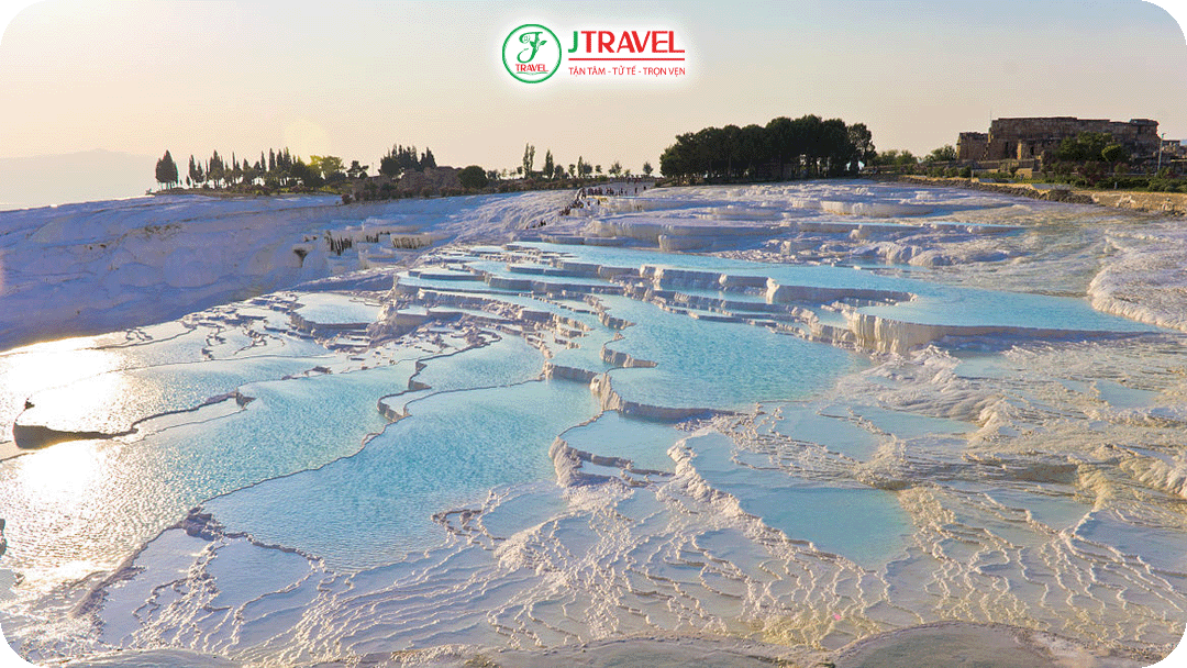 Pamukkale – Lâu đài bông trắng kỳ ảo trong hành trình tour Thổ Nhĩ Kỳ