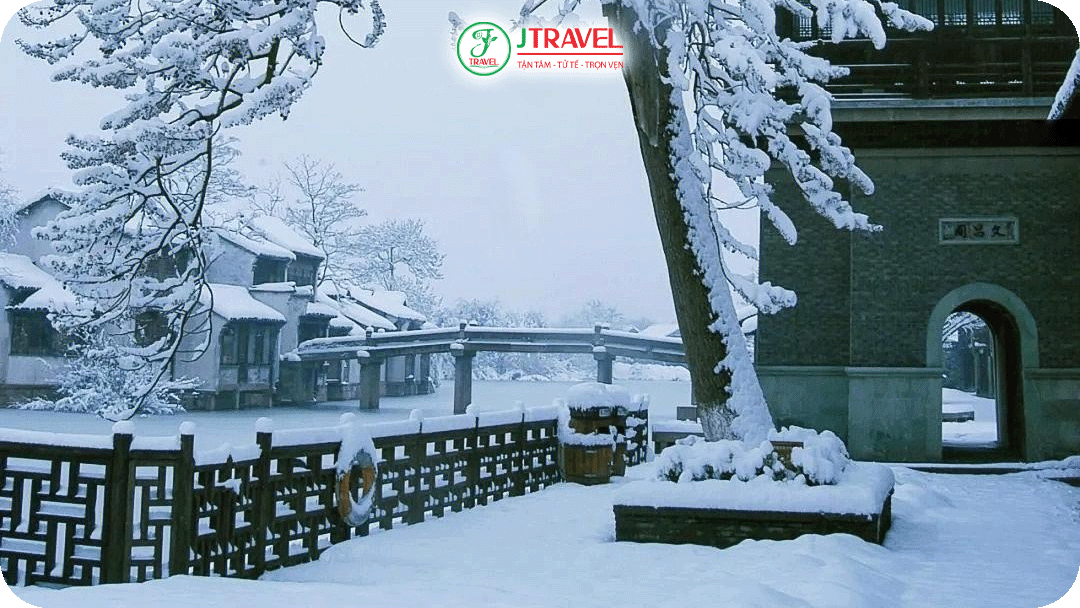 Ô Trấn khoác lên tấm áo trầm mặc vào mùa đông