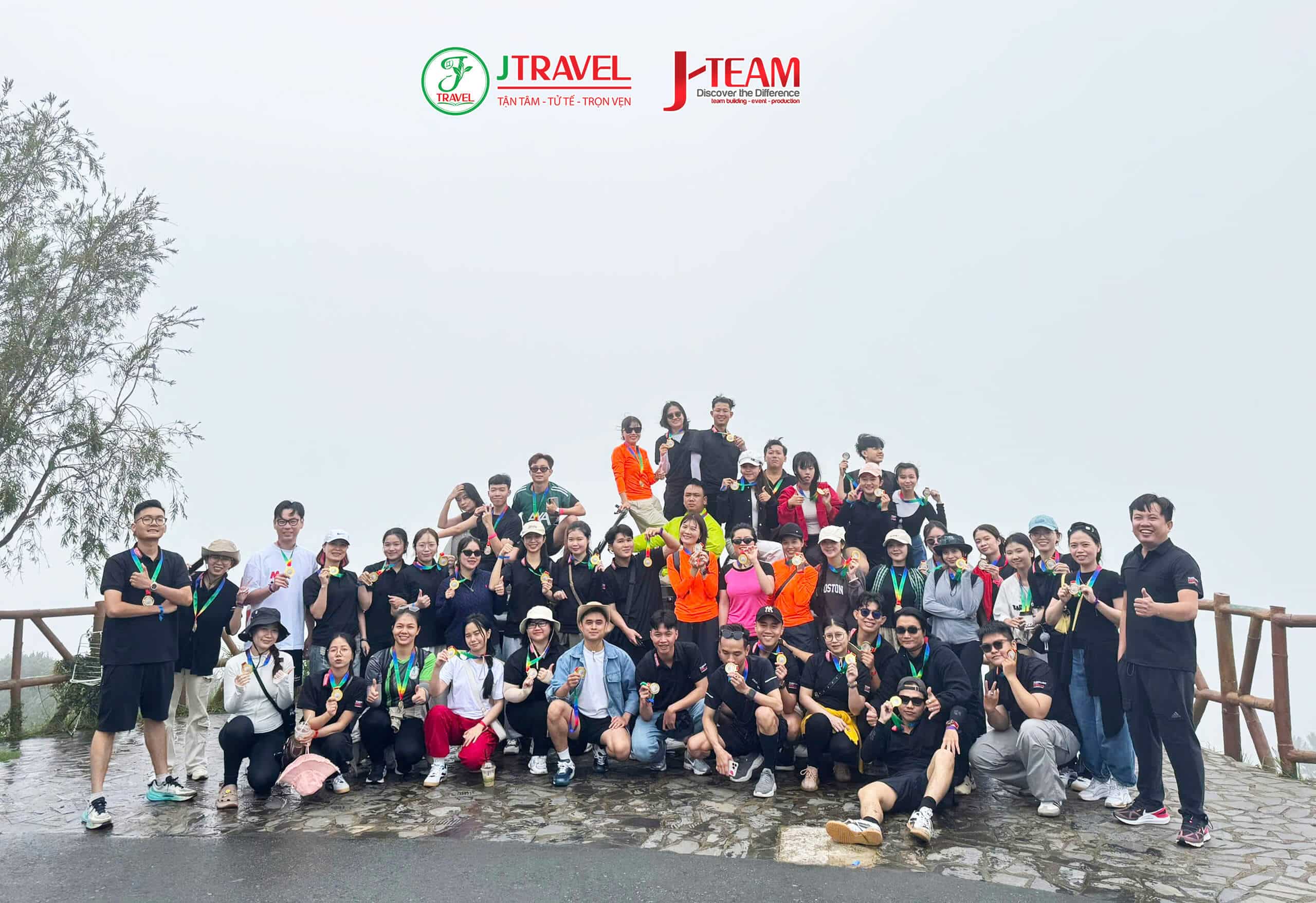 Hành trình trekking chinh phục đỉnh Langbiang dài 5km