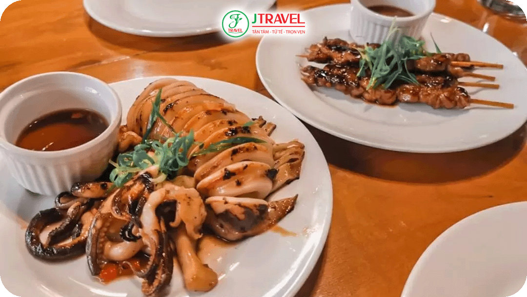 Ẩm thực Moalboal kết hợp giữa món địa phương và món quốc tế