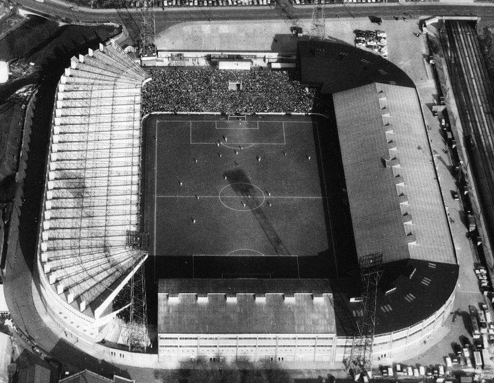 Sân vận động Old Trafford (1909-1910) (ảnh internet)