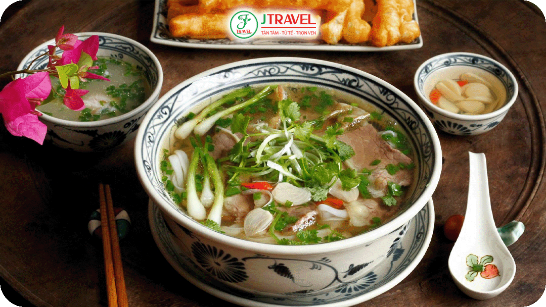 Phở Hà Nội là món ăn biểu tượng của ẩm thực Việt Nam