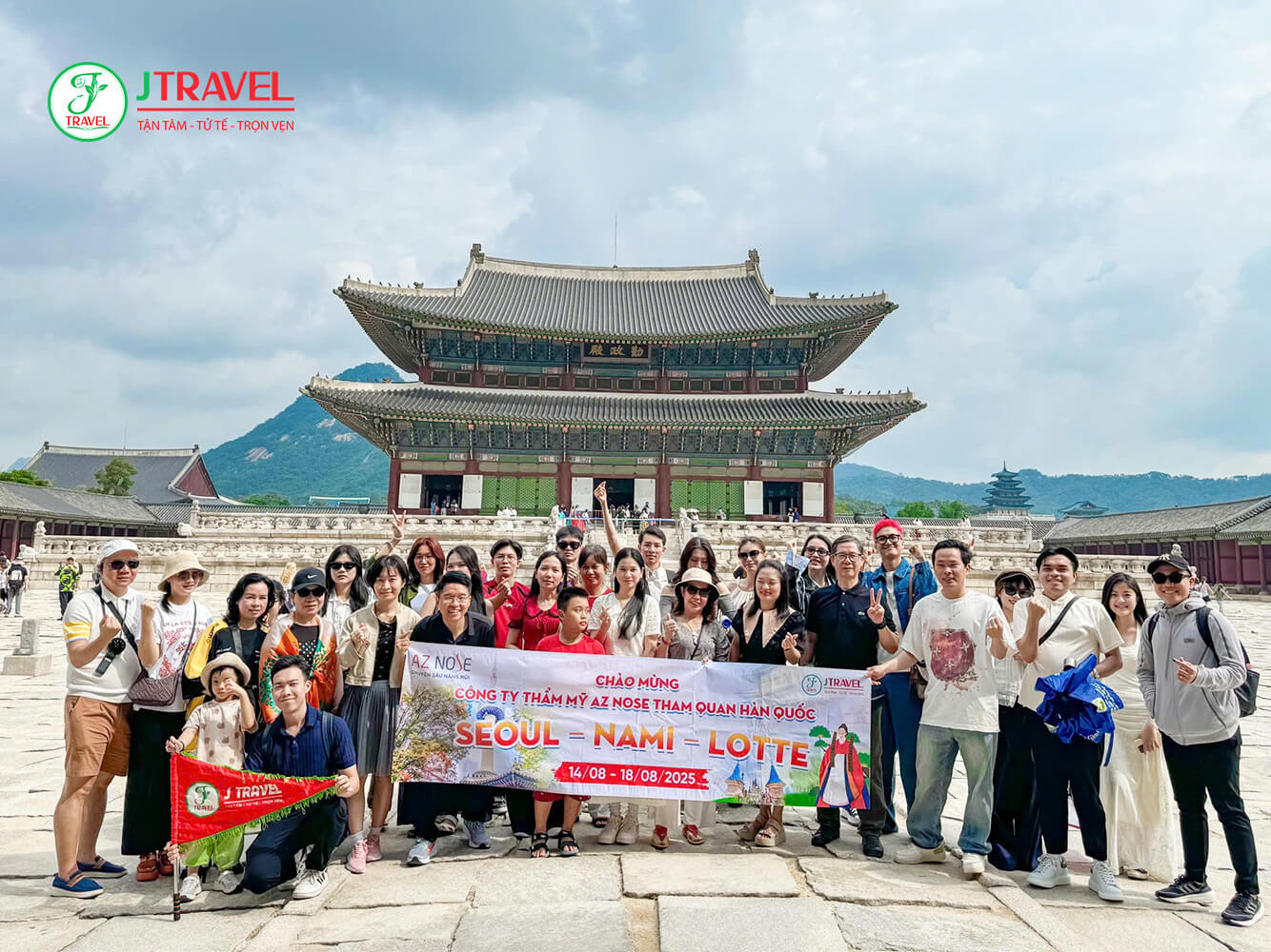 Khách du lịch Hàn Quốc cùng J Travel