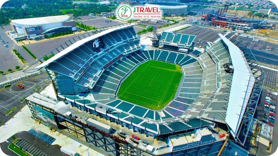 Lincoln Financial Field được thiết kế với kết cấu mở, cho phép ánh sáng và không khí lưu thông tốt