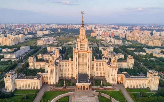 Trường Đại học Tổng hợp mang tên Lomonosov (MGU)