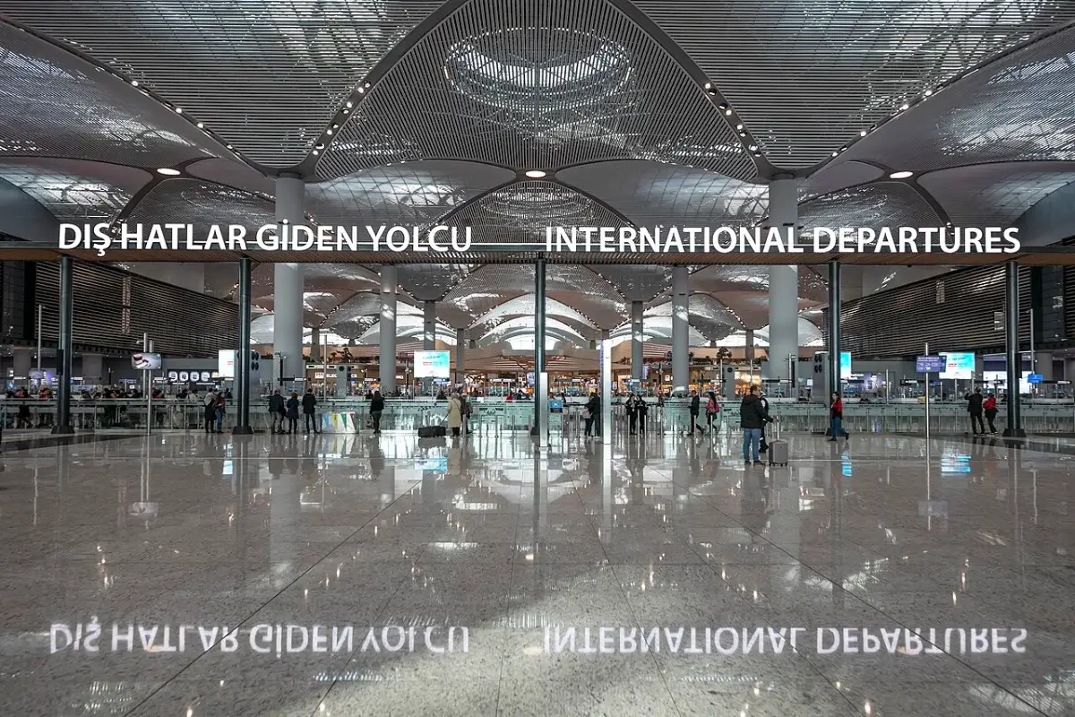 Nhà ga sân bay Istanbul (IST), trung tâm khai thác của Turkish Airlines Nhà ga sân bay Istanbul (IST), trung tâm khai thác của Turkish Airlines