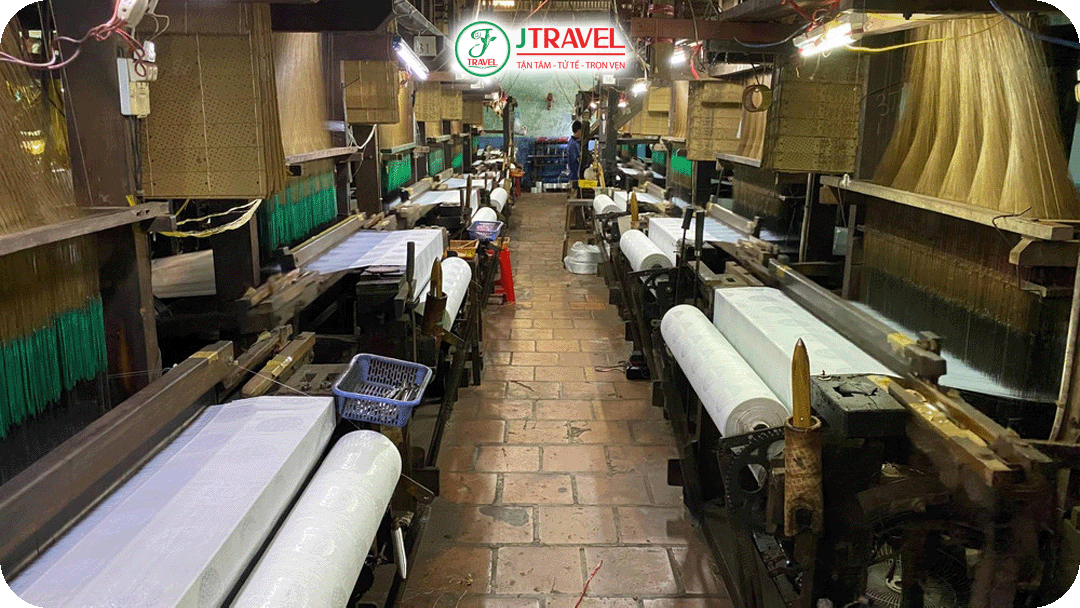 Xưởng sản xuất lụa nổi tiếng tại Tân Châu