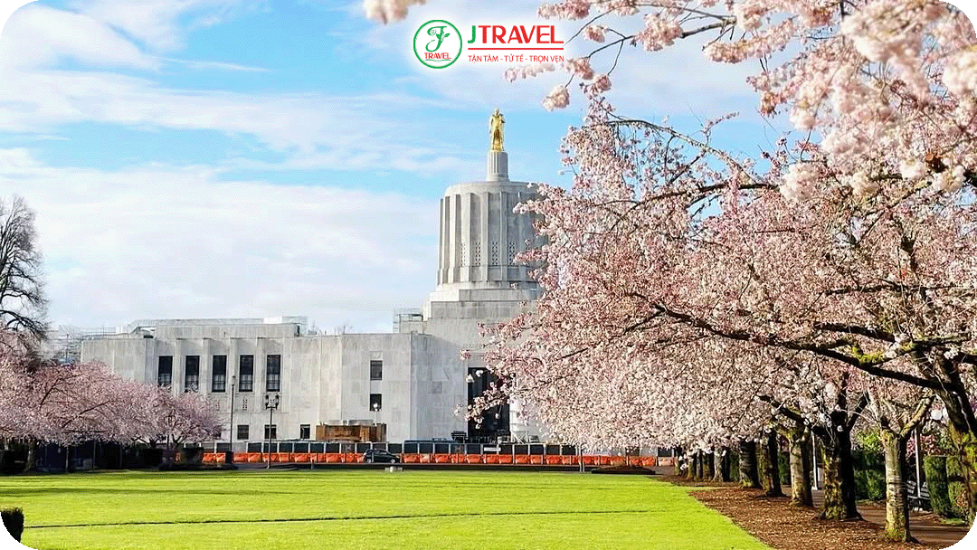 Không khí trong lành và nhịp sống chậm rãi tại Oregon vào mùa xuân