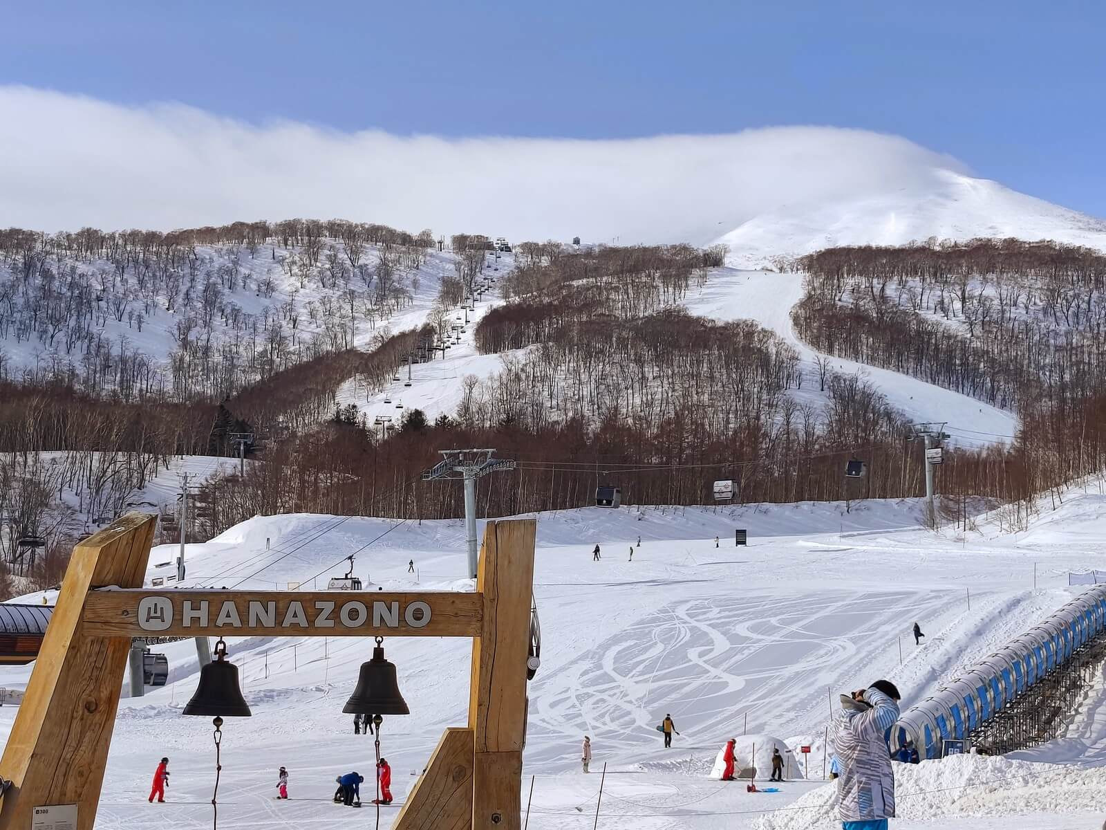 Niseko Hanazono có tổng cộng 12 đường trượt 