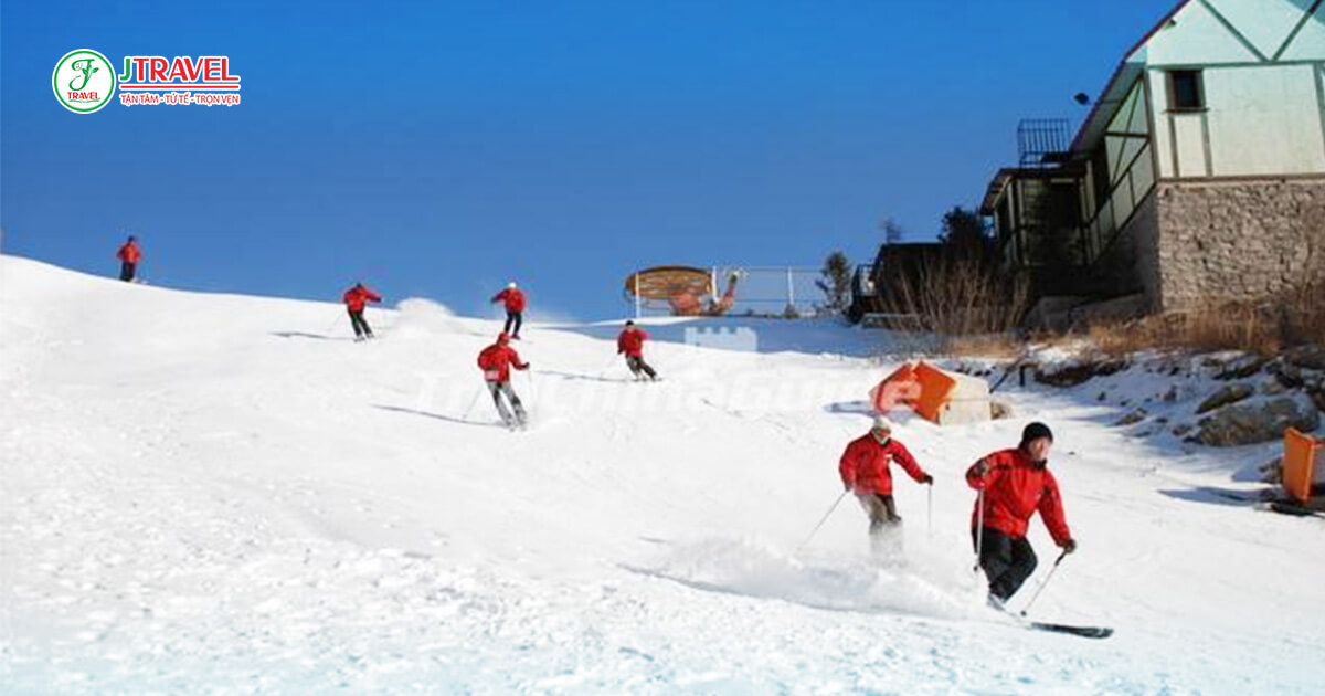 Khu nghỉ dưỡng trượt tuyết Snow World