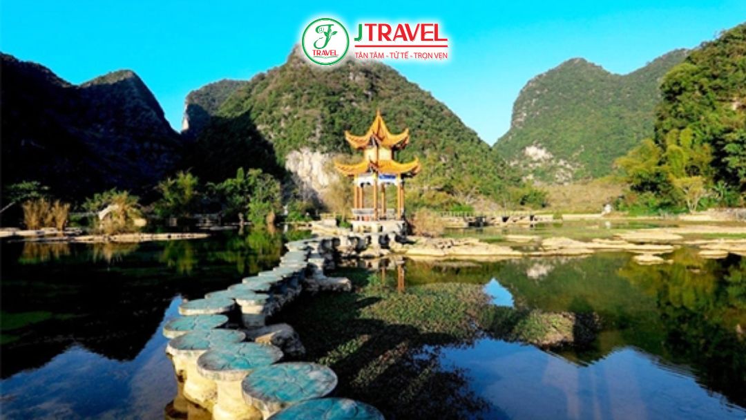 Không gian yên bình tại Cựu Châu cổ trấn Trung Quốc