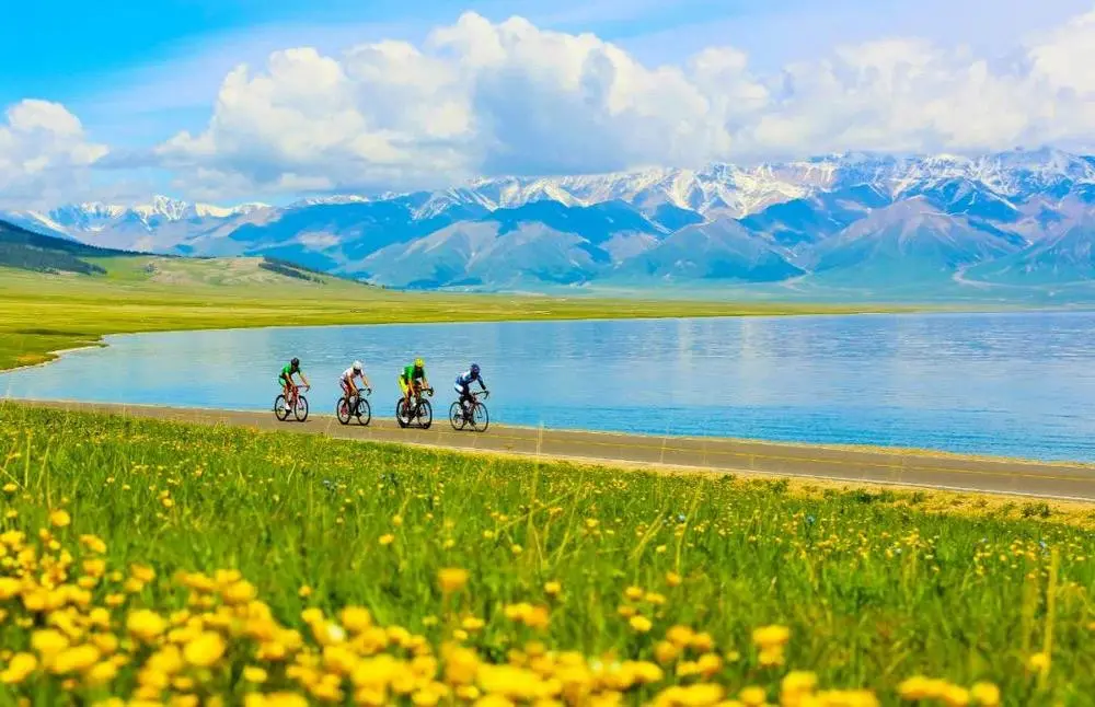 Bắc Tân Cương với cung đường đẹp