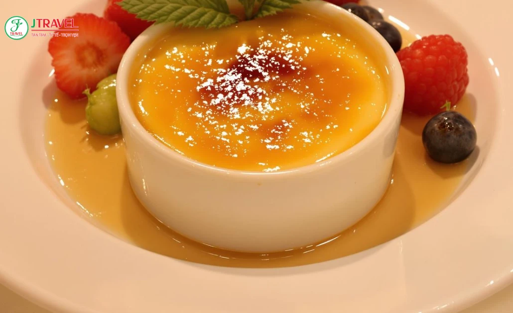 Crème Brûlée có lớp caramel giòn bên trên