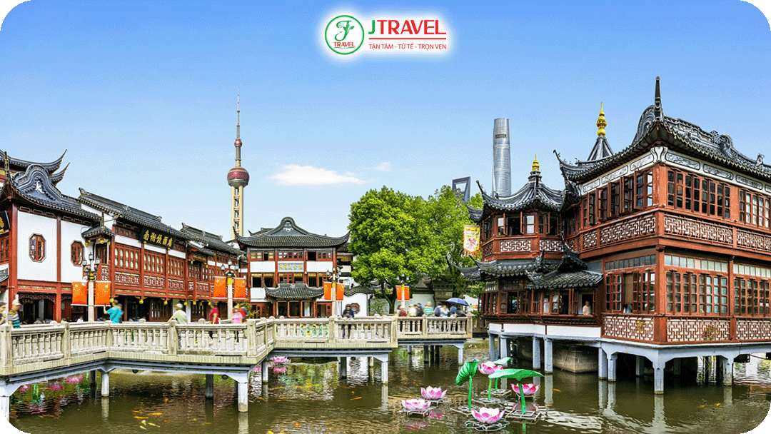 Khung cảnh miếu hội mùa xuân miền Trung Trung Quốc