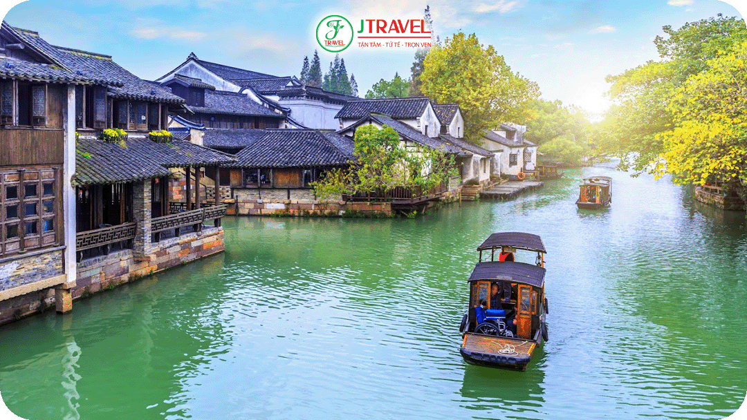 Đông Ô Trấn mang vẻ cổ kính trầm mặc, thanh bình