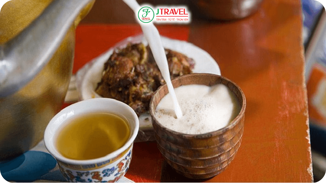 Thưởng thức trà bơ Tây Tạng giữa đất trời thảo nguyên