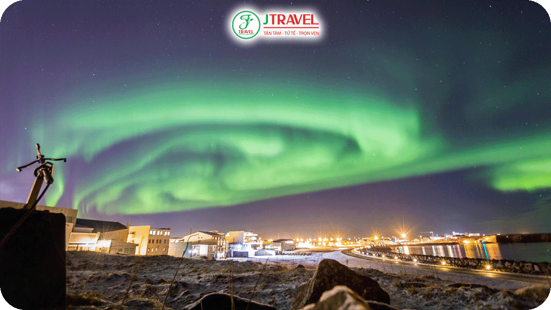 Thingvellir là một trong những địa điểm săn cực quang tại Iceland