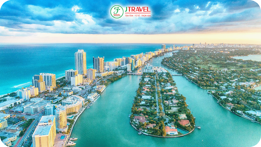 Miami mang phong cách nhiệt đới sôi động, văn hóa Mỹ Latin và bãi biển xanh ngọc