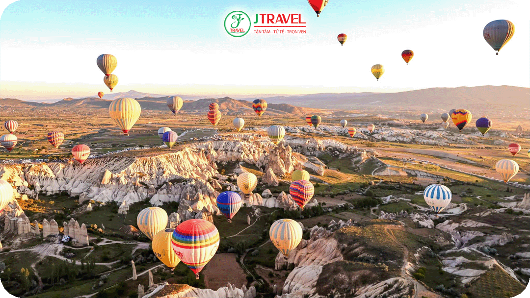 J Travel sắp xếp thời gian hợp lý để du khách bay khinh khí cầu vào sáng sớm