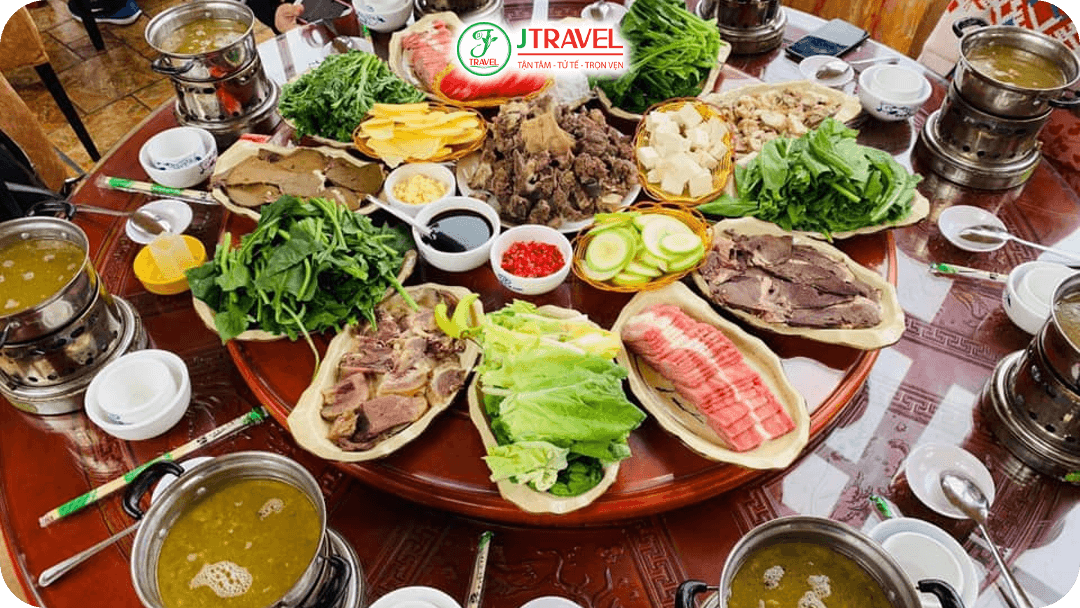 Lẩu bò Yak - Đặc sản tại Shangri- La