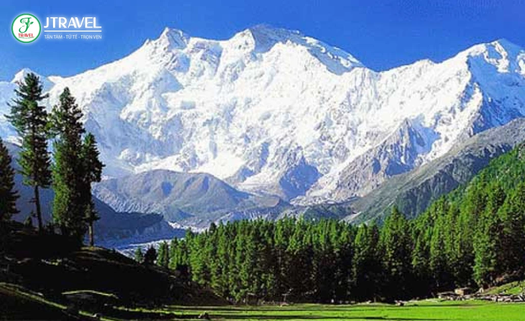 Gilgit-Baltistan Pakistan với cảnh quan núi non hùng vĩ