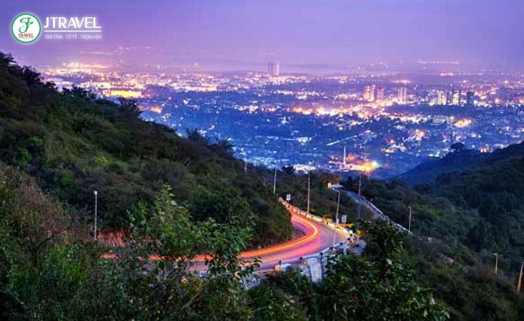 Daman-e-Koh Viewpoint giữa không gian xanh Margalla Hills, Pakistan
