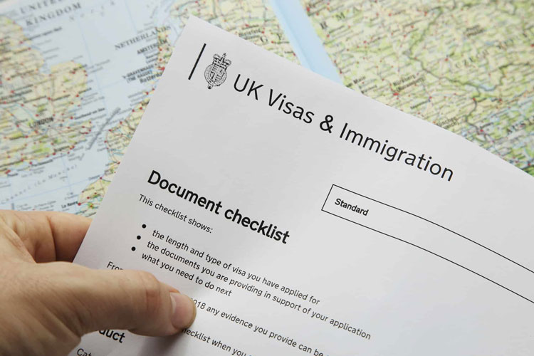 Chuẩn Bị Hồ Sơ Xin Visa Du Lịch Anh Quốc (ảnh internet)