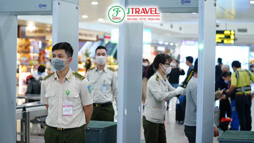 Nội Bài tăng cường an ninh cấp độ 1