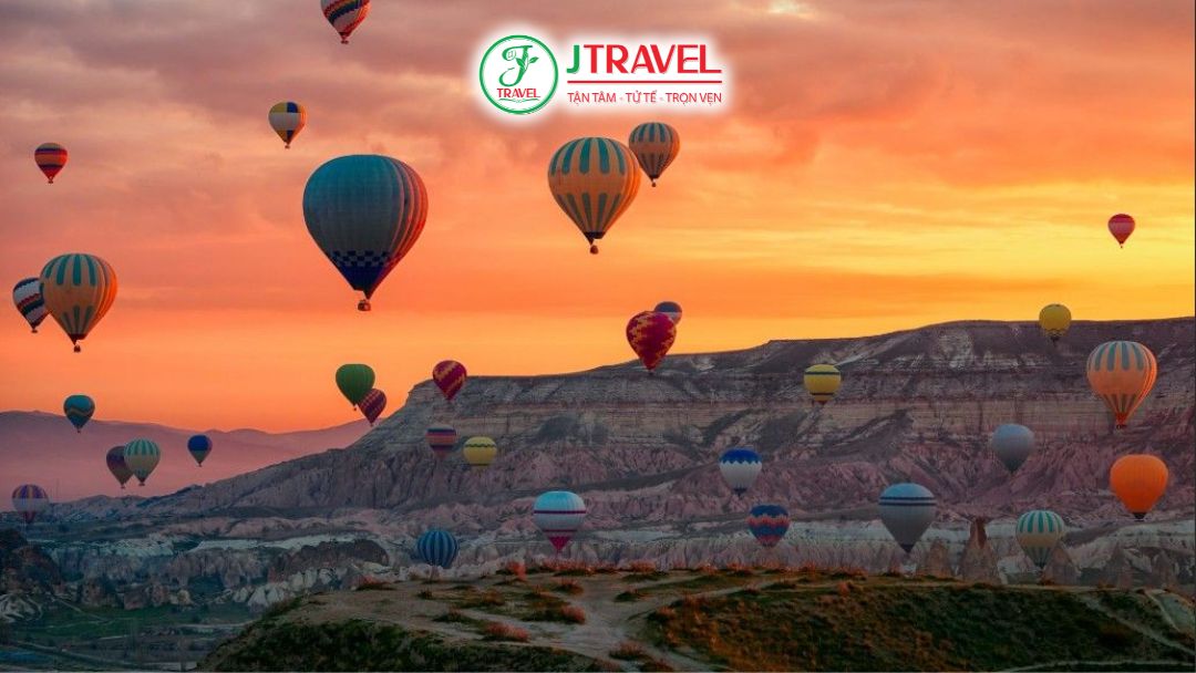 Cảnh quan mùa xuân ở Cappadocia