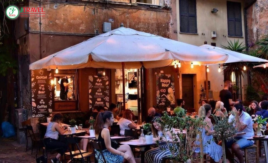 Trastevere khu phố cổ Rome nổi tiếng với ẩm thực truyền thống