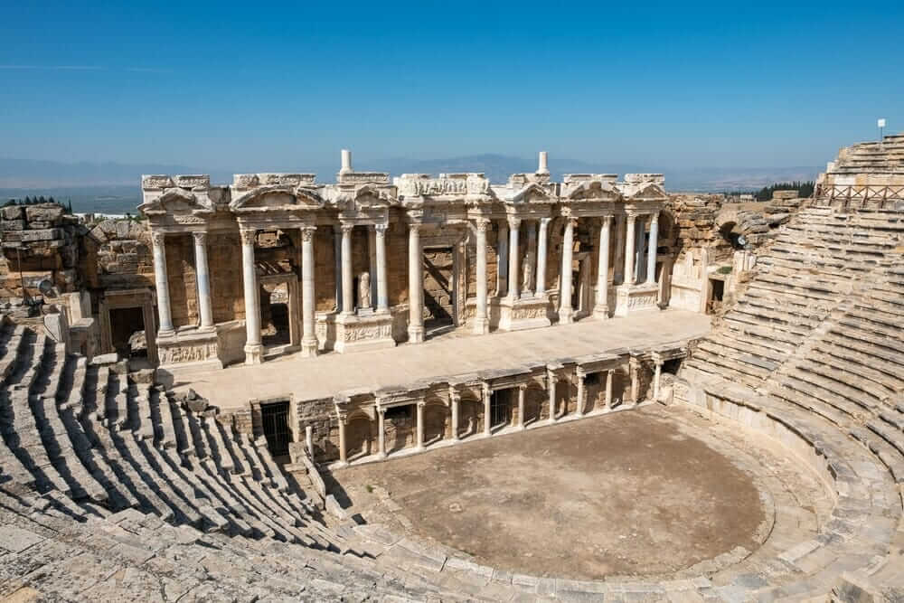 Hierapolis tọa lạc tại tỉnh Denizli, thuộc vùng Anatolia phía tây nam Thổ Nhĩ Kỳ
