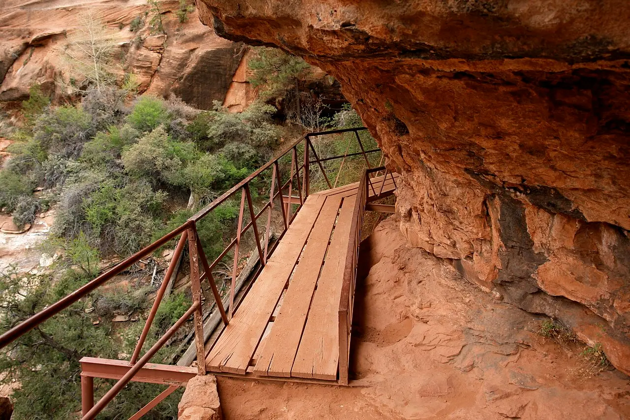 Hẻm núi đỏ ở công viên quốc gia Zion, Utah