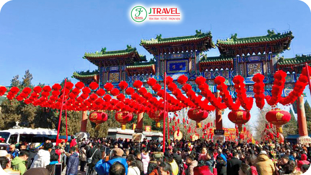 Không khí tết đầu năm tại Bắc Kinh nhộn nhịp