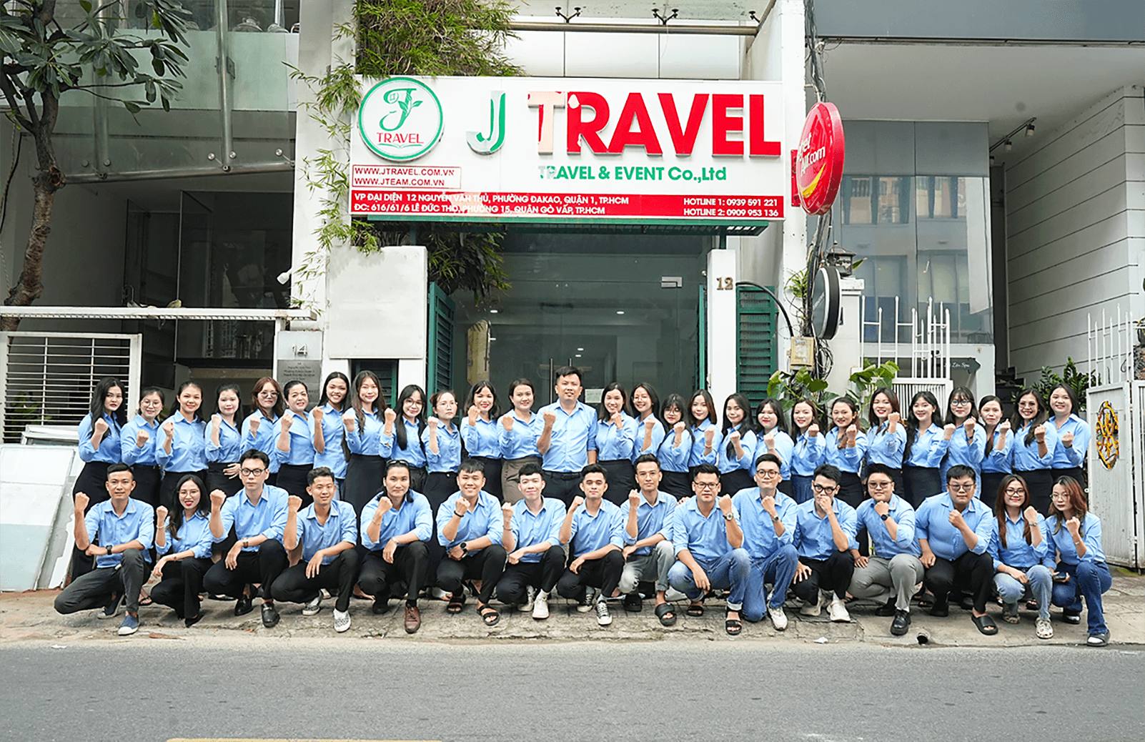 ẢNH TẬP THỂ JTV size nhỏ