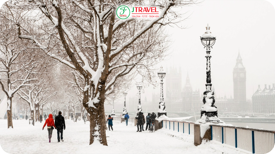 Anh Quốc mùa đông mang một vẻ đẹp vừa tĩnh lặng, vừa sang trọng