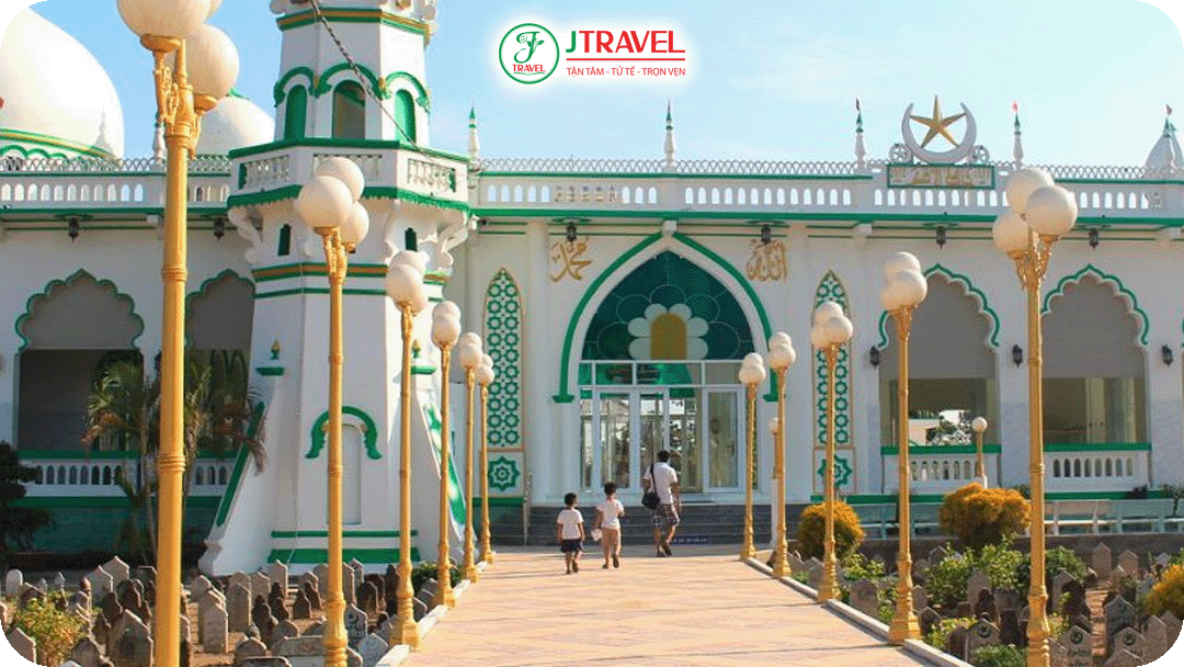 Làng Chăm Châu Giang – Khám phá văn hóa Hồi giáo độc đáo