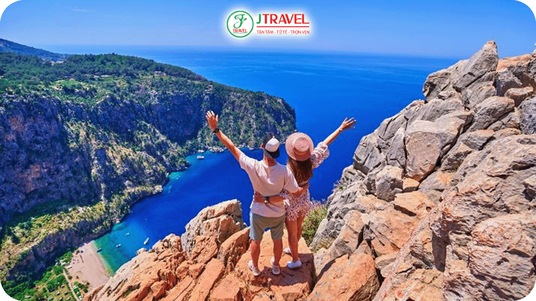 Checkin từ trên cao của Thung lũng Bướm