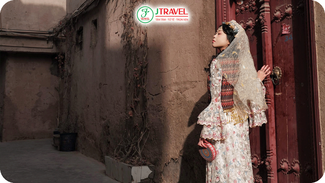 Thời điểm đẹp nhất để chụp ảnh ở Kashgar là mùa xuân và mùa thu