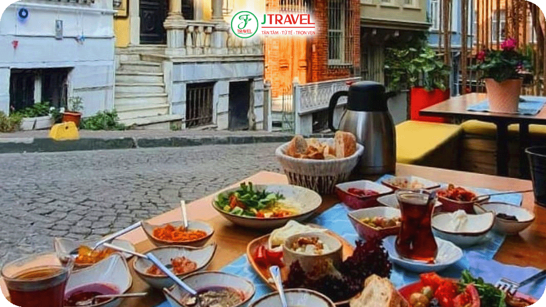 Các món ăn tại Balat là một điều không nên bỏ lỡ