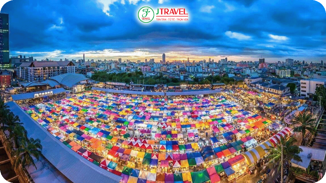 Chatuchak - Khu chợ trời lớn và lung linh nhất Thái Lan
