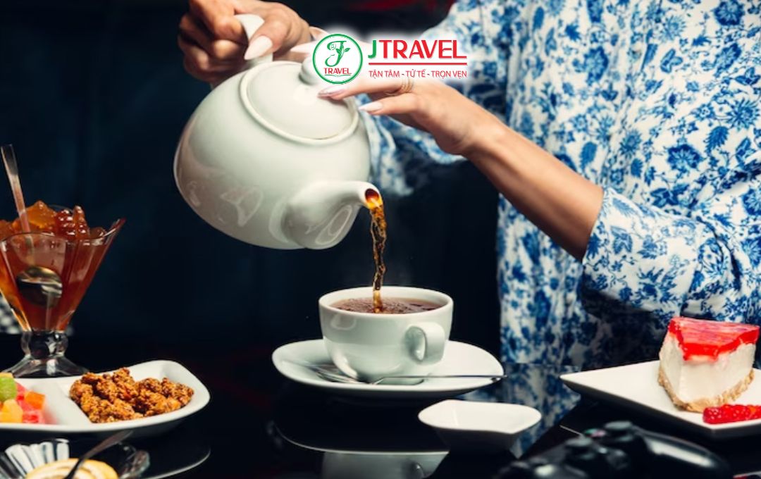 Thưởng thức trà Ceylon