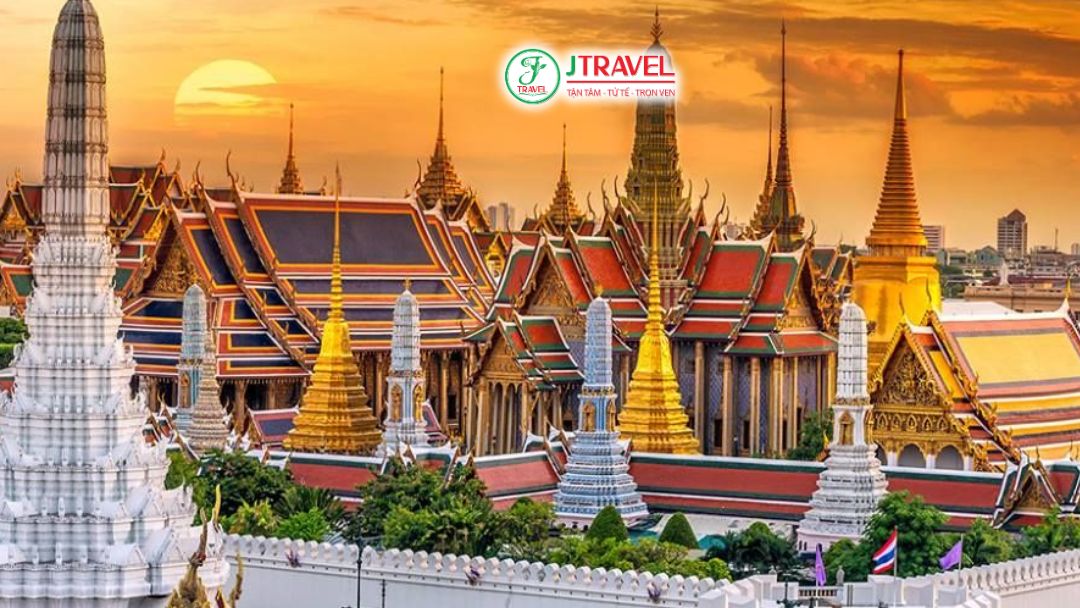 Wat Phra Kaew tu viện tâm linh bậc nhất tại Thái Lan