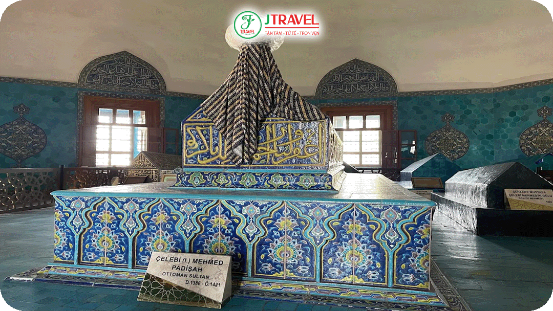 Lăng mộ Xanh là lăng mộ của Sultan Ottoman thứ năm, Mehmed I, tại Bursa