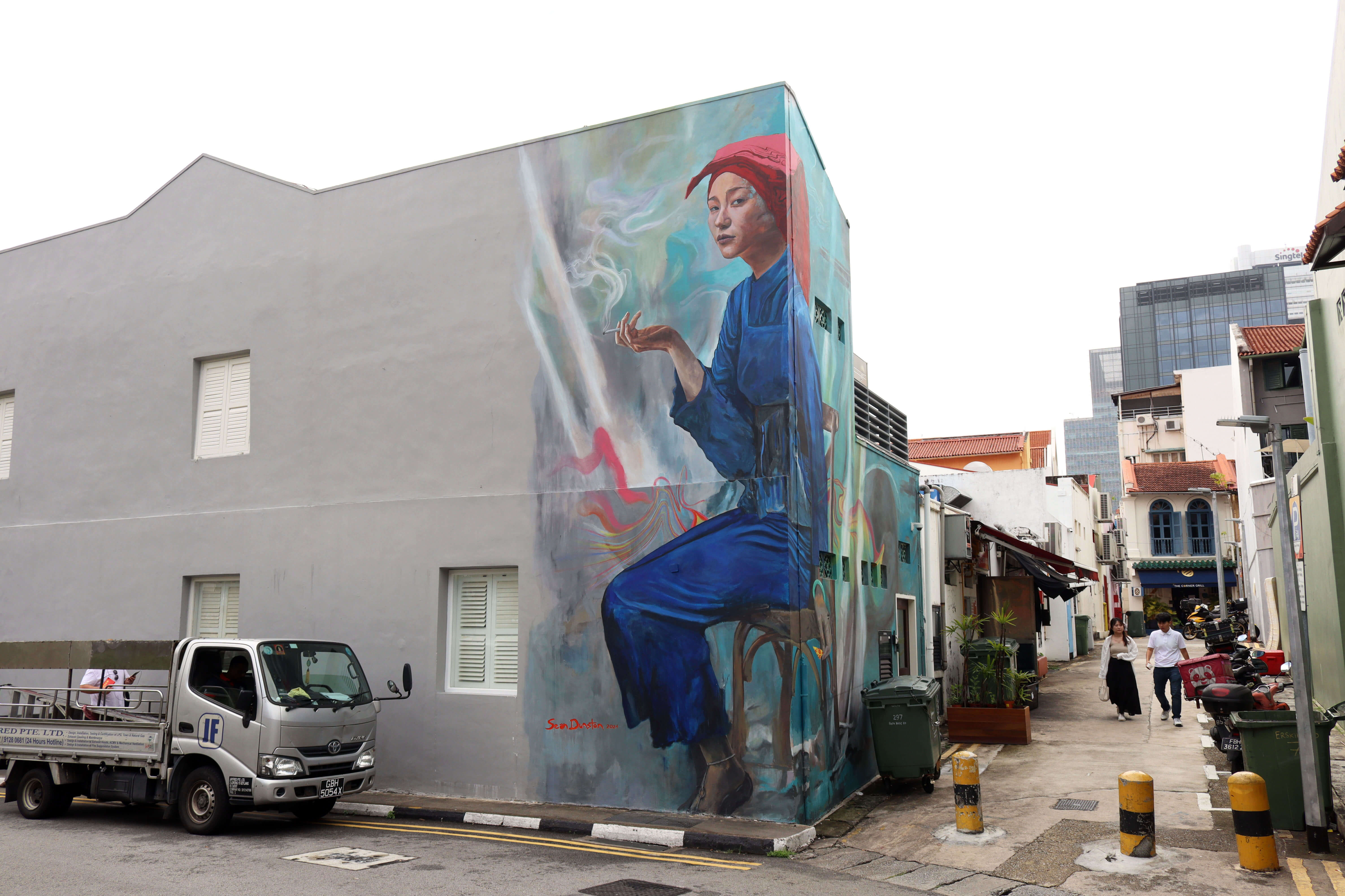 Woman in Blue by Sean Dunston tại khu Everton Park